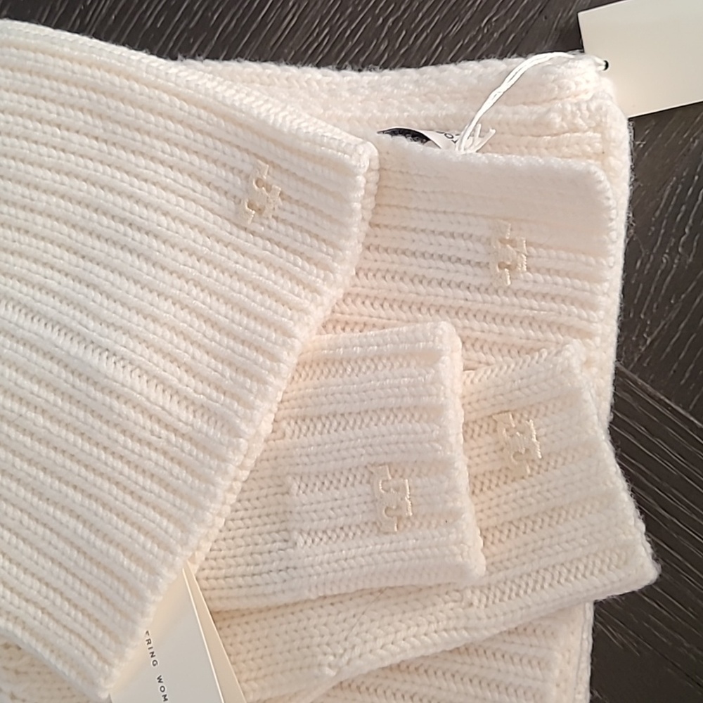 NWT Tory Burch Ribbed Merino Wool Oblong Scarf and Hat/Mitten Set - Picture 4 of 6